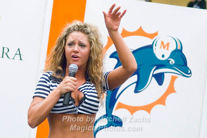 DolCheer-95998.jpg