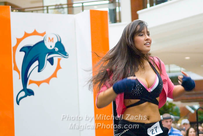 DolCheer-96013.jpg