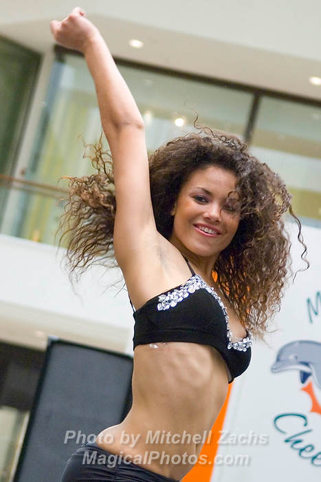 DolCheer-96075.jpg