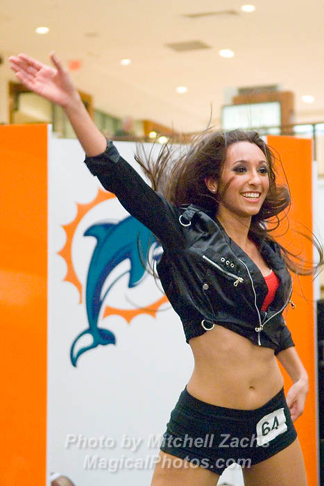 DolCheer-96583.jpg