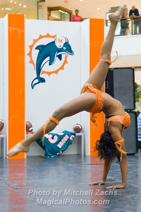 DolCheer-96758.jpg