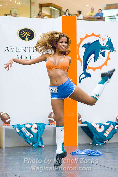 DolCheer-96900.jpg