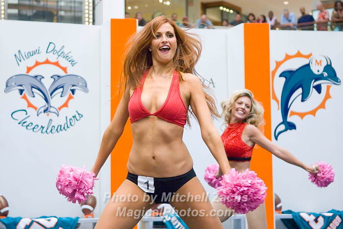 DolCheer-97023.jpg