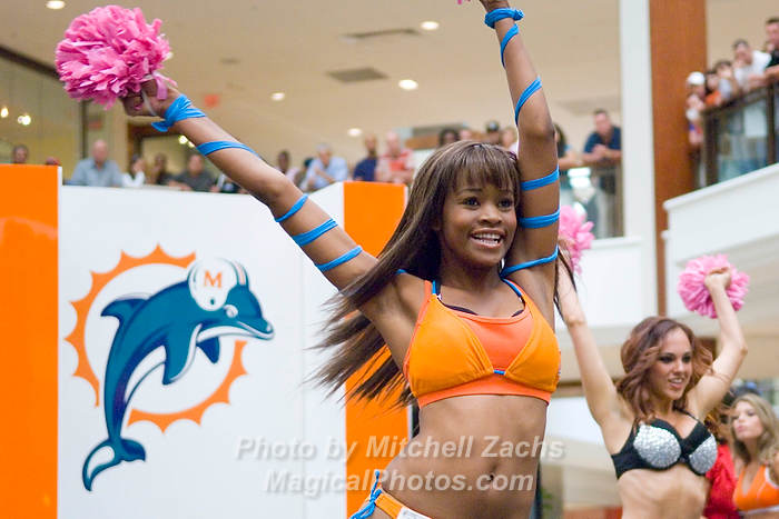 DolCheer-97036.jpg