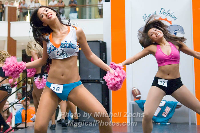 DolCheer-97053.jpg