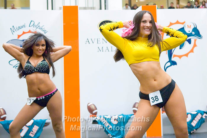 DolCheer-97117.jpg