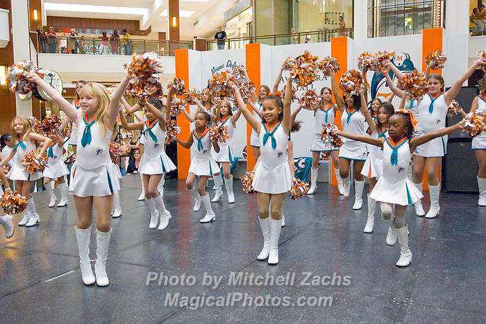 DolCheer-96369.jpg