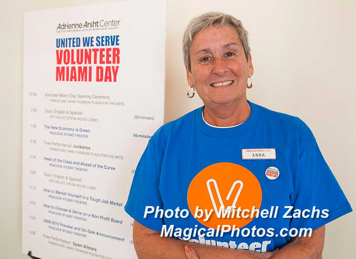 064-VolunteerDay-2445.JPG