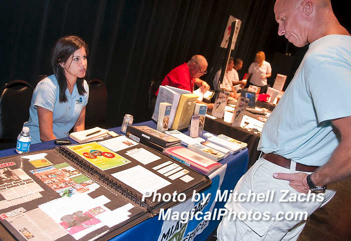 077-VolunteerDay-2519.JPG