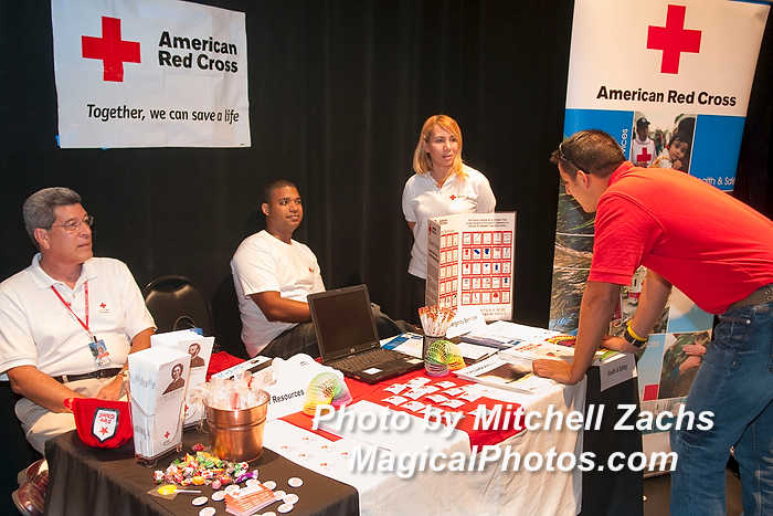 078-VolunteerDay-2524.JPG
