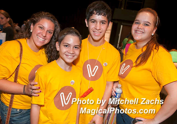 081-VolunteerDay-2536.JPG