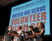 036-VolunteerDay-2300