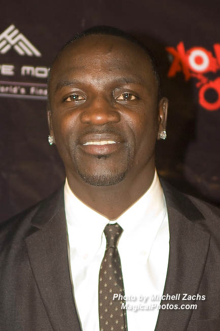 AKON-6330.JPG