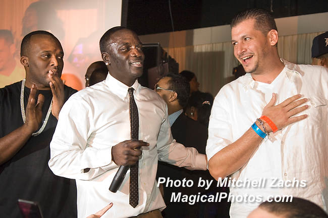 AKON-7012.JPG