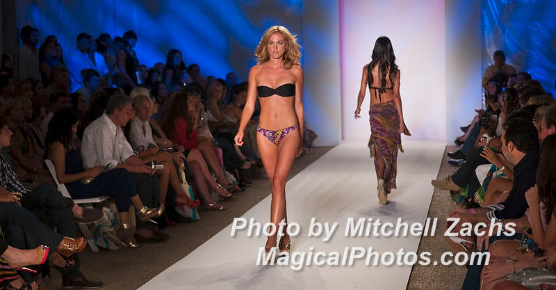 CaffeSwimwear-4120.JPG