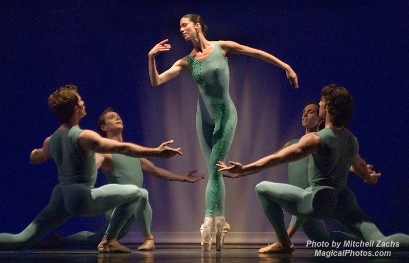 030Ballet_GamonetDVD-Show.JPG