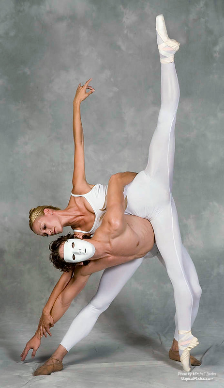 035_ZA21077DVD-Show.JPG