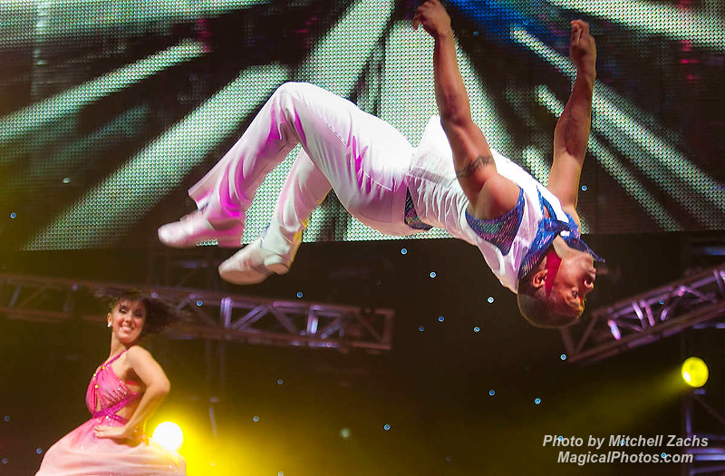 182106-SYTYCD-0111DVD-Show.JPG