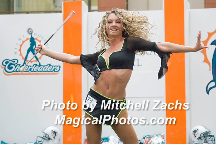 Cheer08-1367.JPG