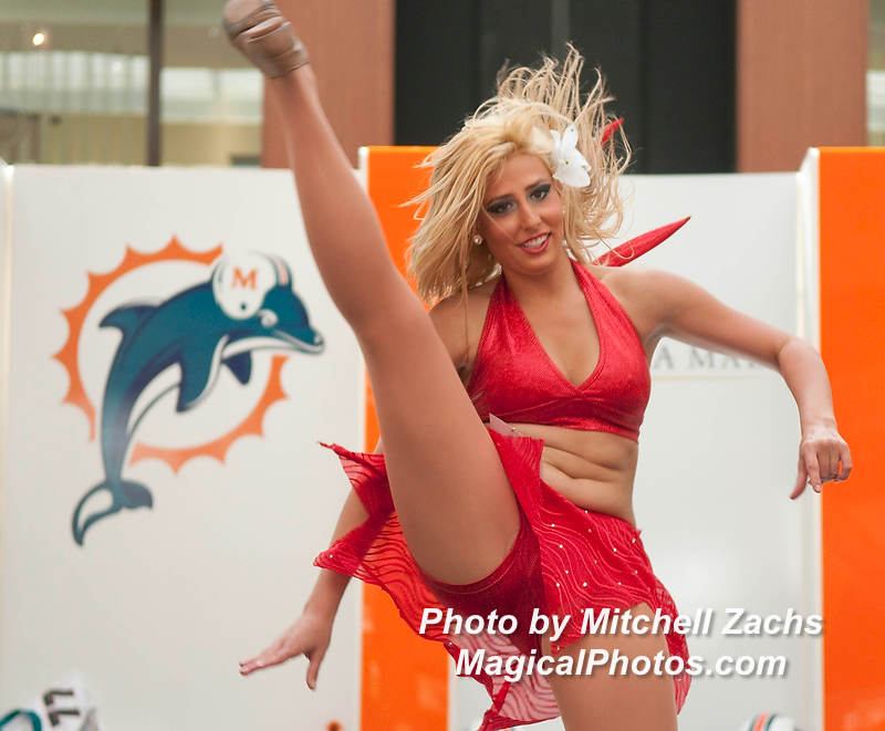Cheer09-6481.jpg