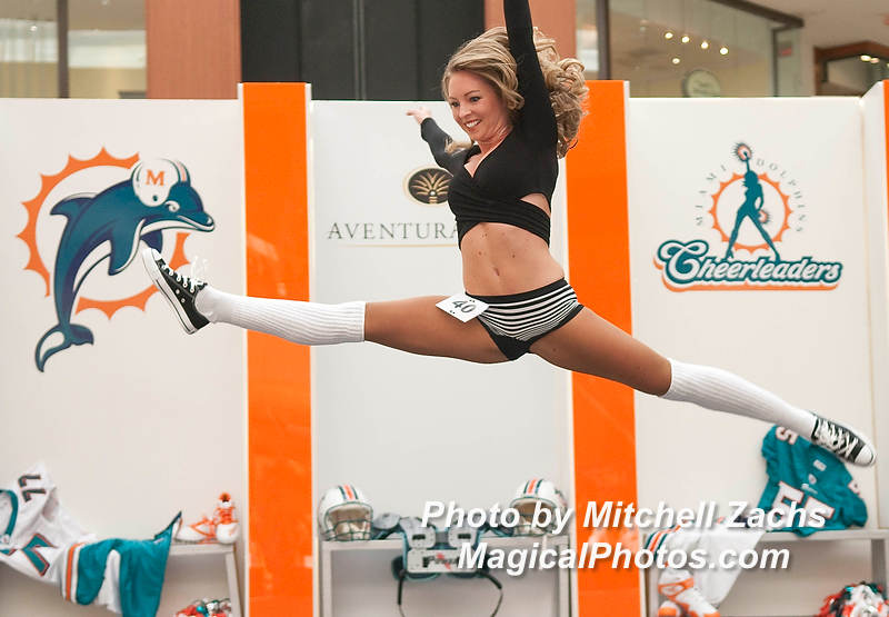 Cheer09-7200.jpg