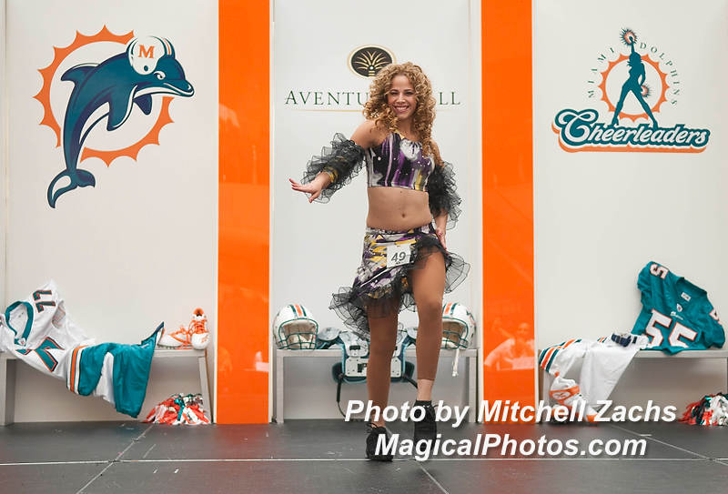 Cheer09-7459.jpg