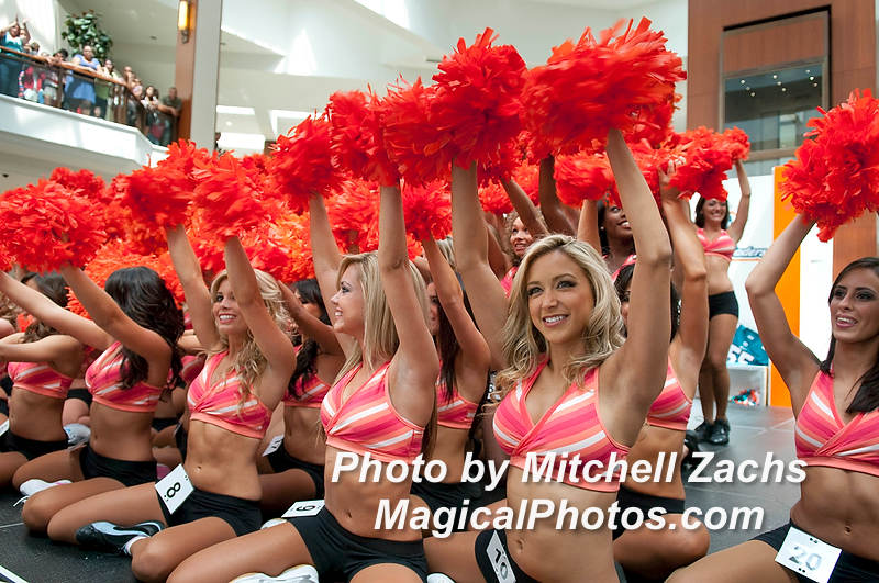Cheer09-8487.jpg