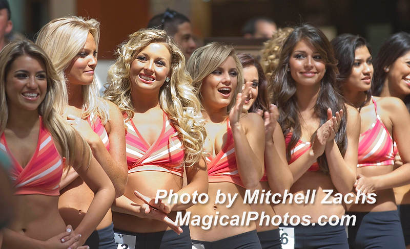 Cheer09-8574.jpg