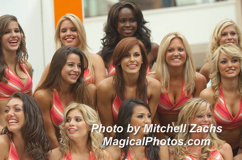 Cheer09-8629.jpg