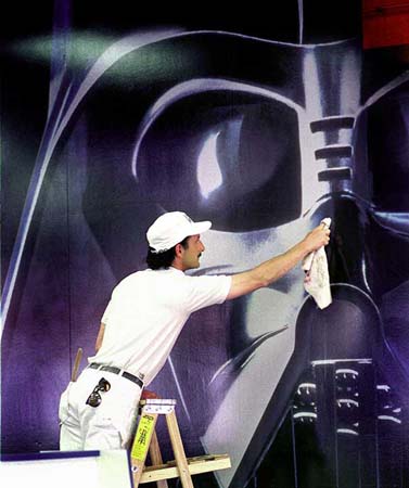 Darth_Vader_cleaning