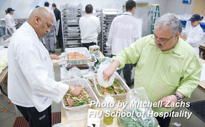FIU-ThurFoodPrep-6303.JPG