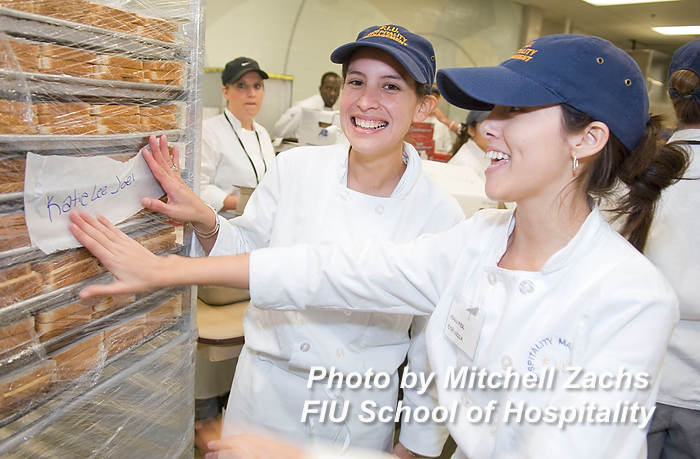 FIU-ThurFoodPrep-6527.JPG