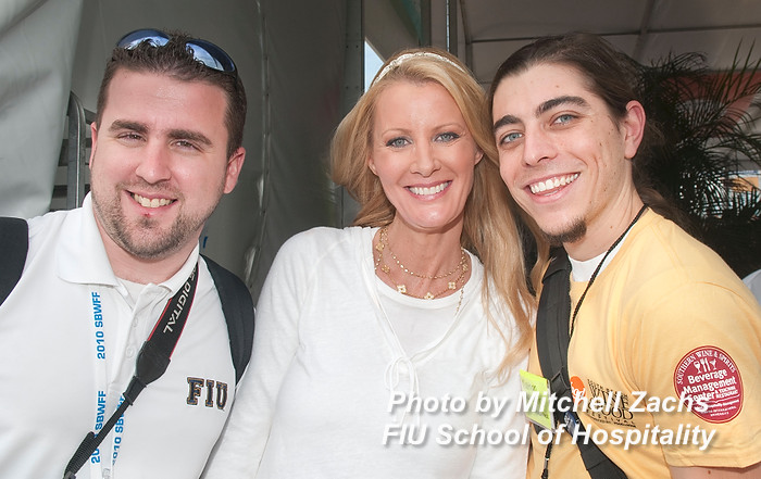 FIU-0462-WF104188.JPG