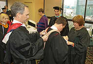 016-KapWinterGrad2010-7610