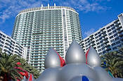 Luminarium-0350 - Luminarium Levity III at Flamingo South Beach