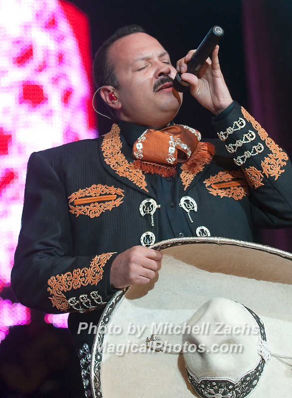 05-Marco_Antonio_Solis-0322.JPG