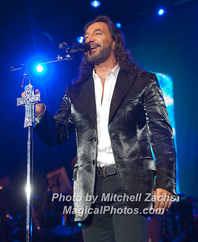 15-Marco_Antonio_Solis-3801.JPG