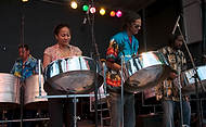 PowWow-003