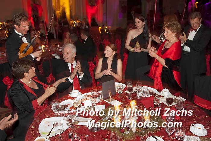 NWS_LoveGala09-3211152.JPG