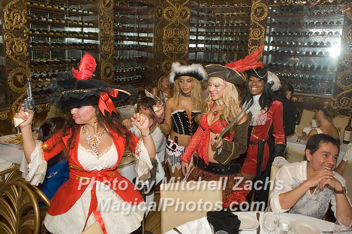 Pirates-6227.jpg