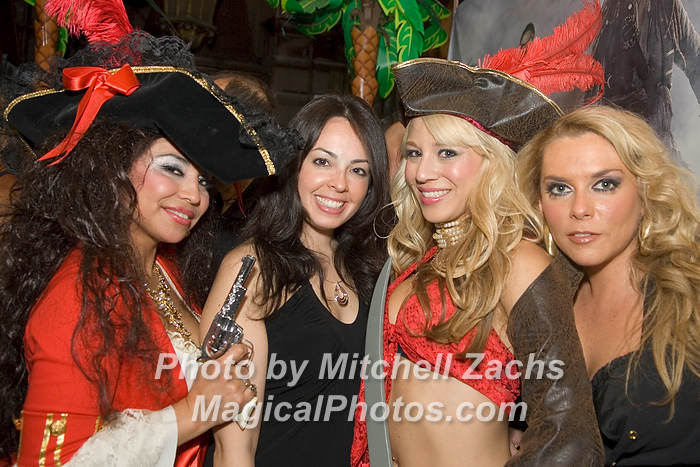 Pirates-6243.jpg