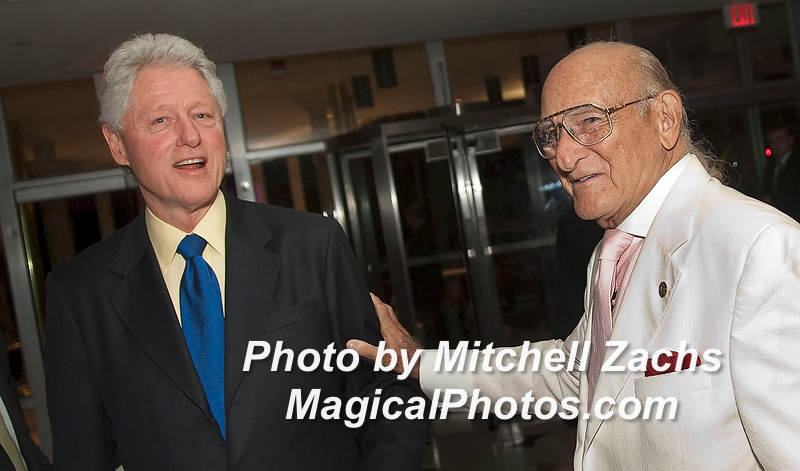 William_Clinton_and_Sanford_Ziff.JPG