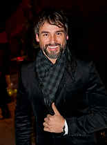 082-PremiosPeople<br>?? 