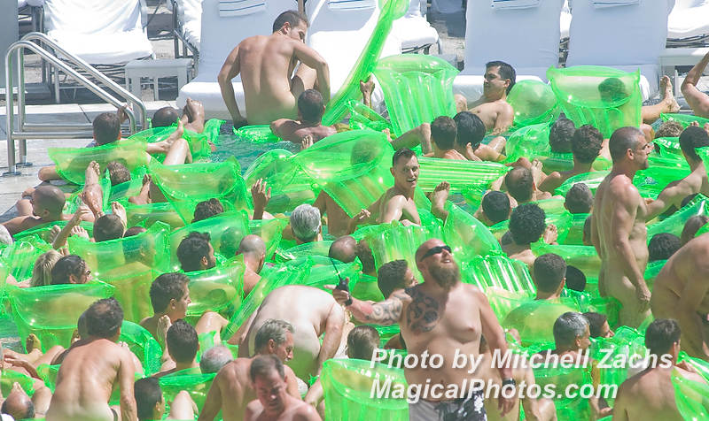 Tunick-4151.jpg