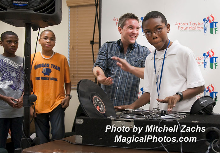 09-DJ_Irie_Spiniversity.JPG