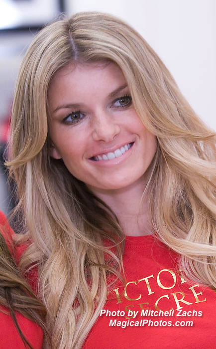 VictoriaSecret-8914.JPG