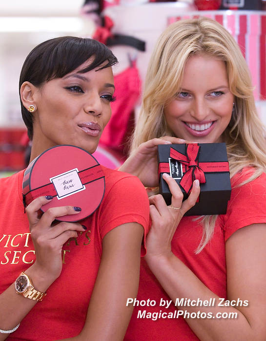 VictoriaSecret-8963.JPG