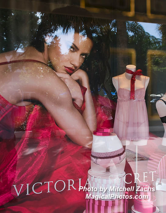 VictoriaSecret-9106.JPG