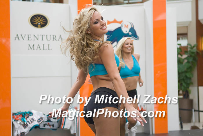 Cheer08-0172.JPG