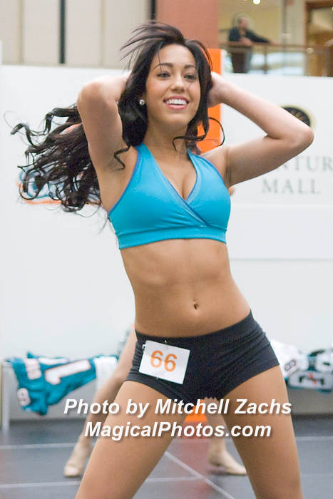 Cheer08-0210.JPG